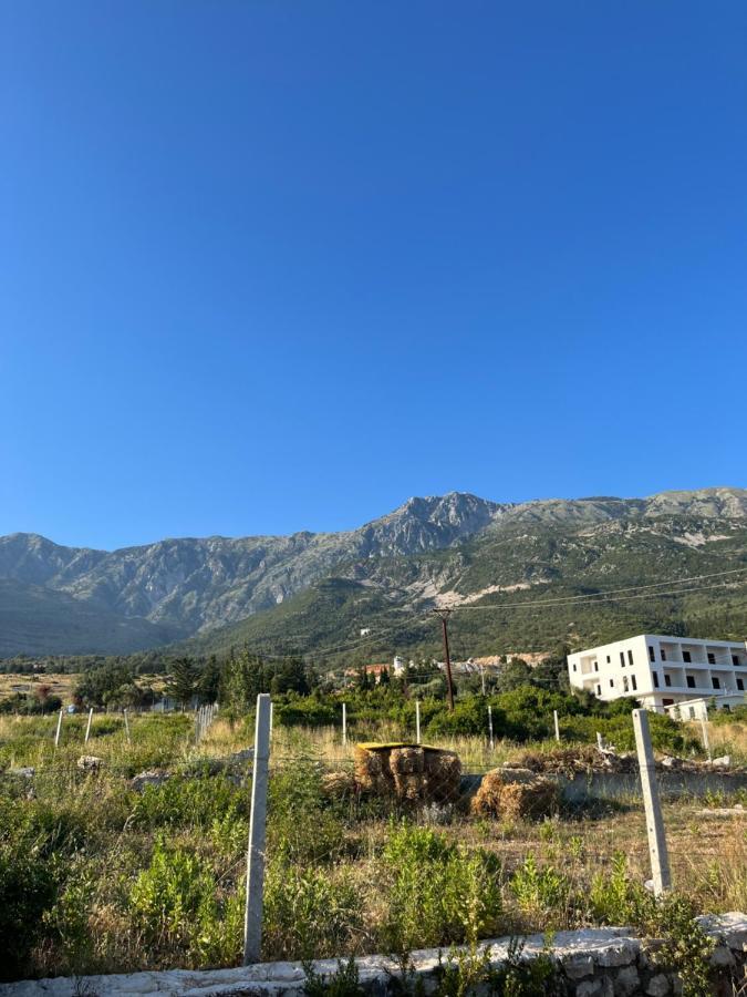 Albanian Garden Hotel Gjilek Exterior photo